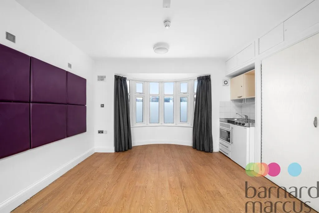6 bed Semi-Detached
