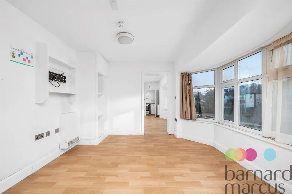 6 bed Semi-Detached