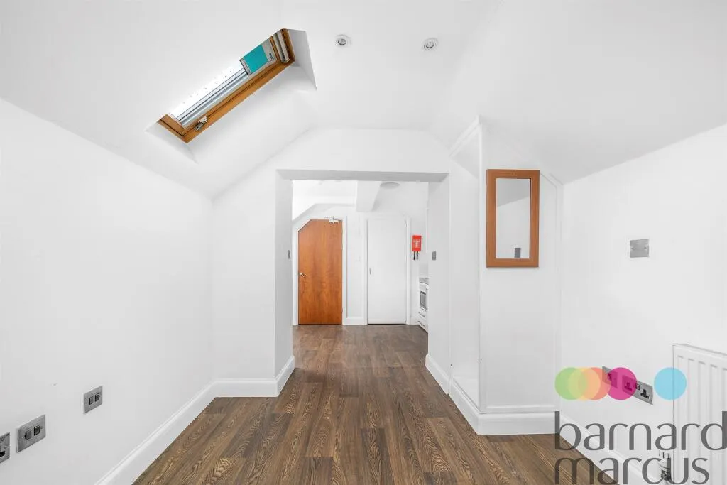 6 bed Semi-Detached