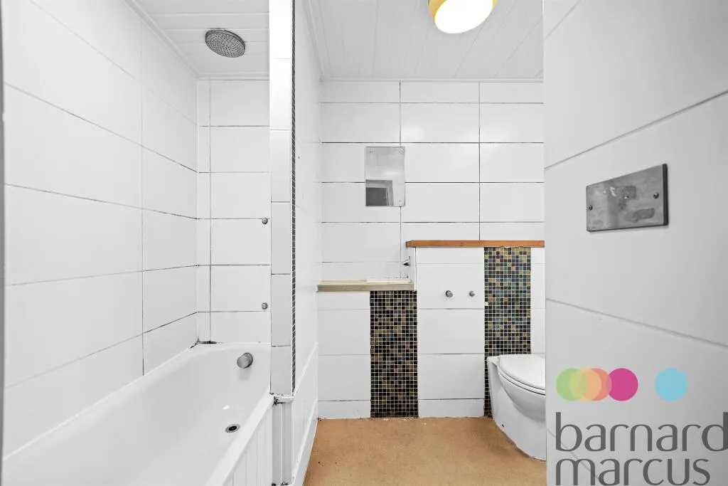 6 bed Semi-Detached