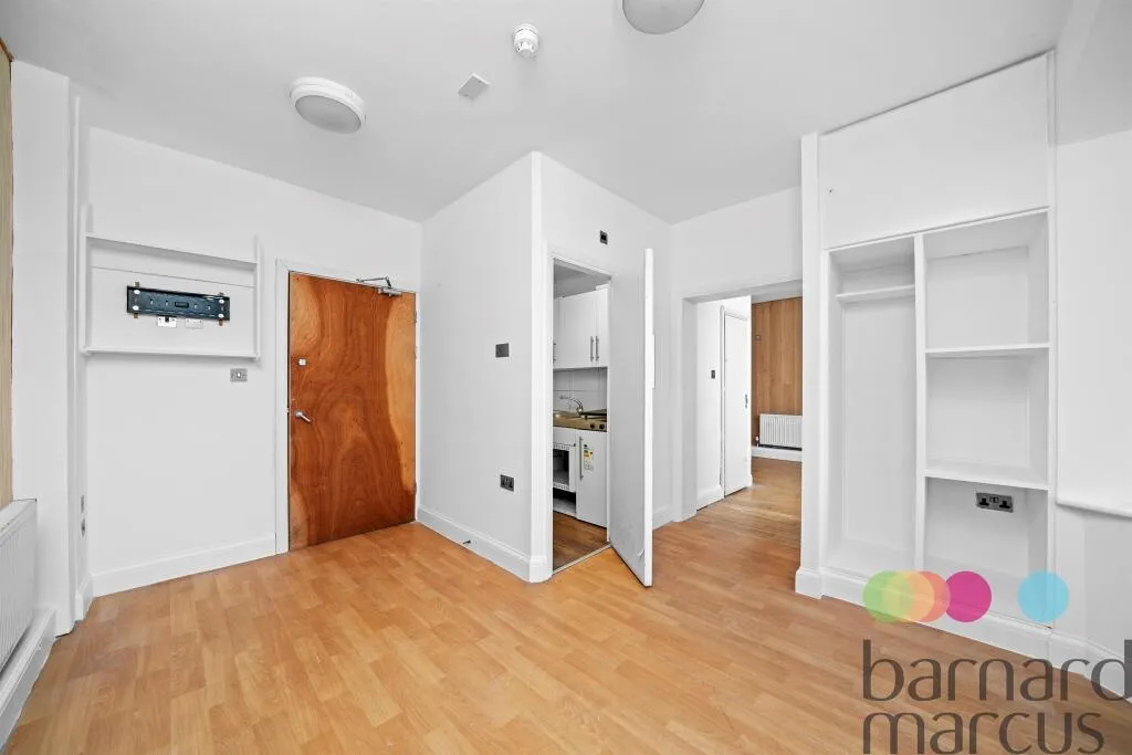 6 bed Semi-Detached
