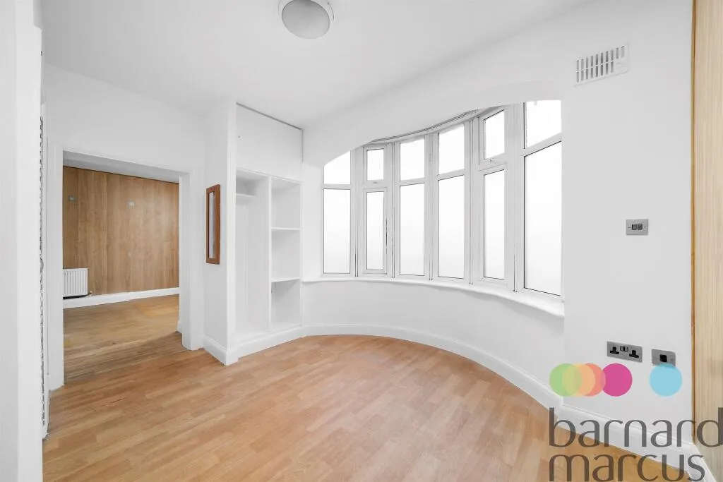 6 bed Semi-Detached