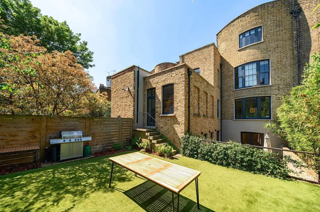 2 bed Apartment