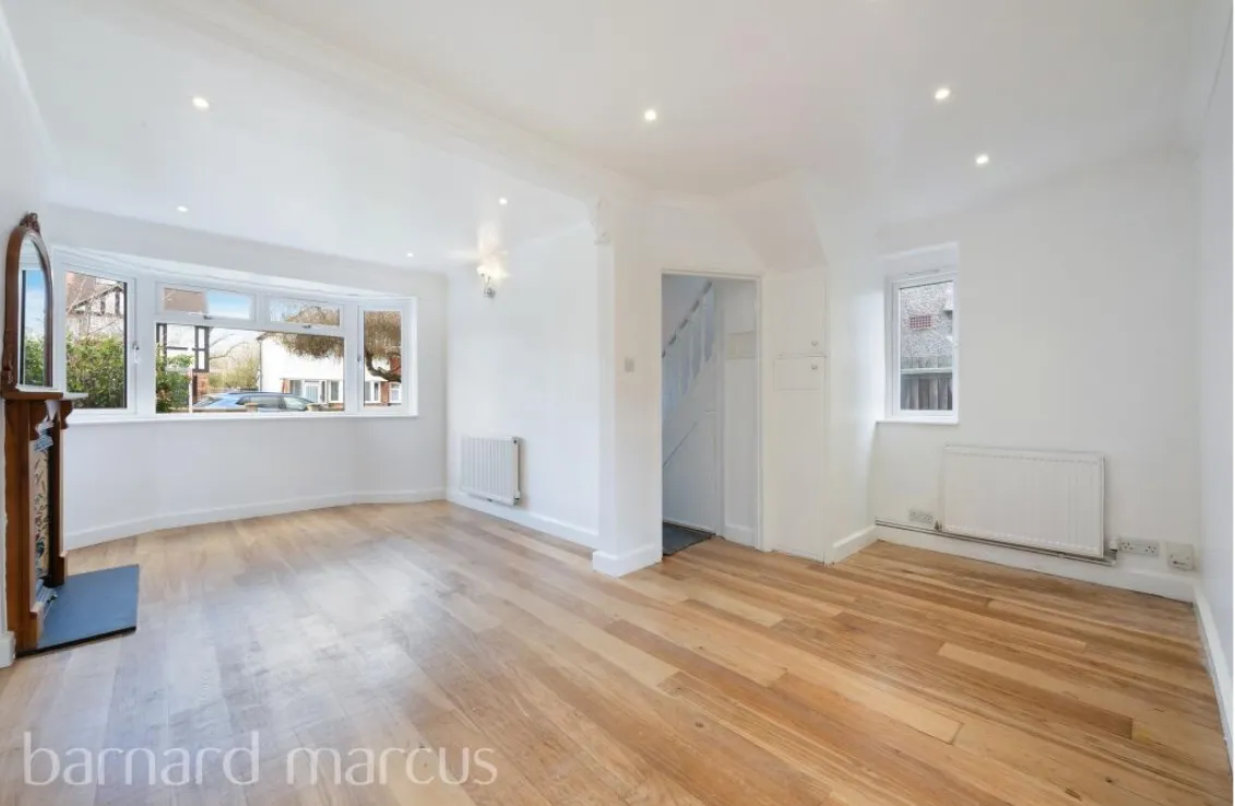 3 bed End of Terrace