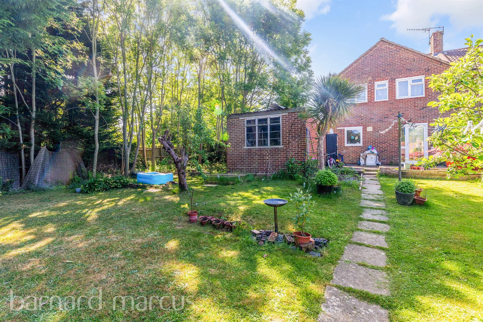 2 bed End of Terrace