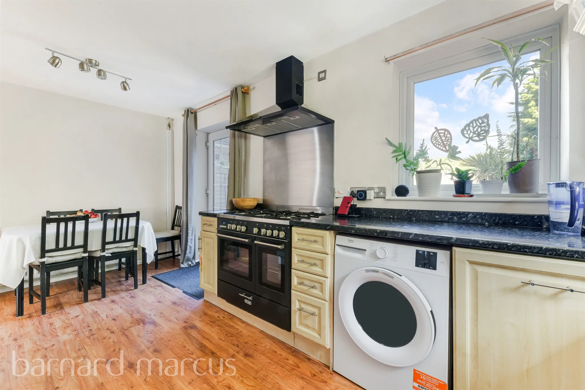2 bed End of Terrace