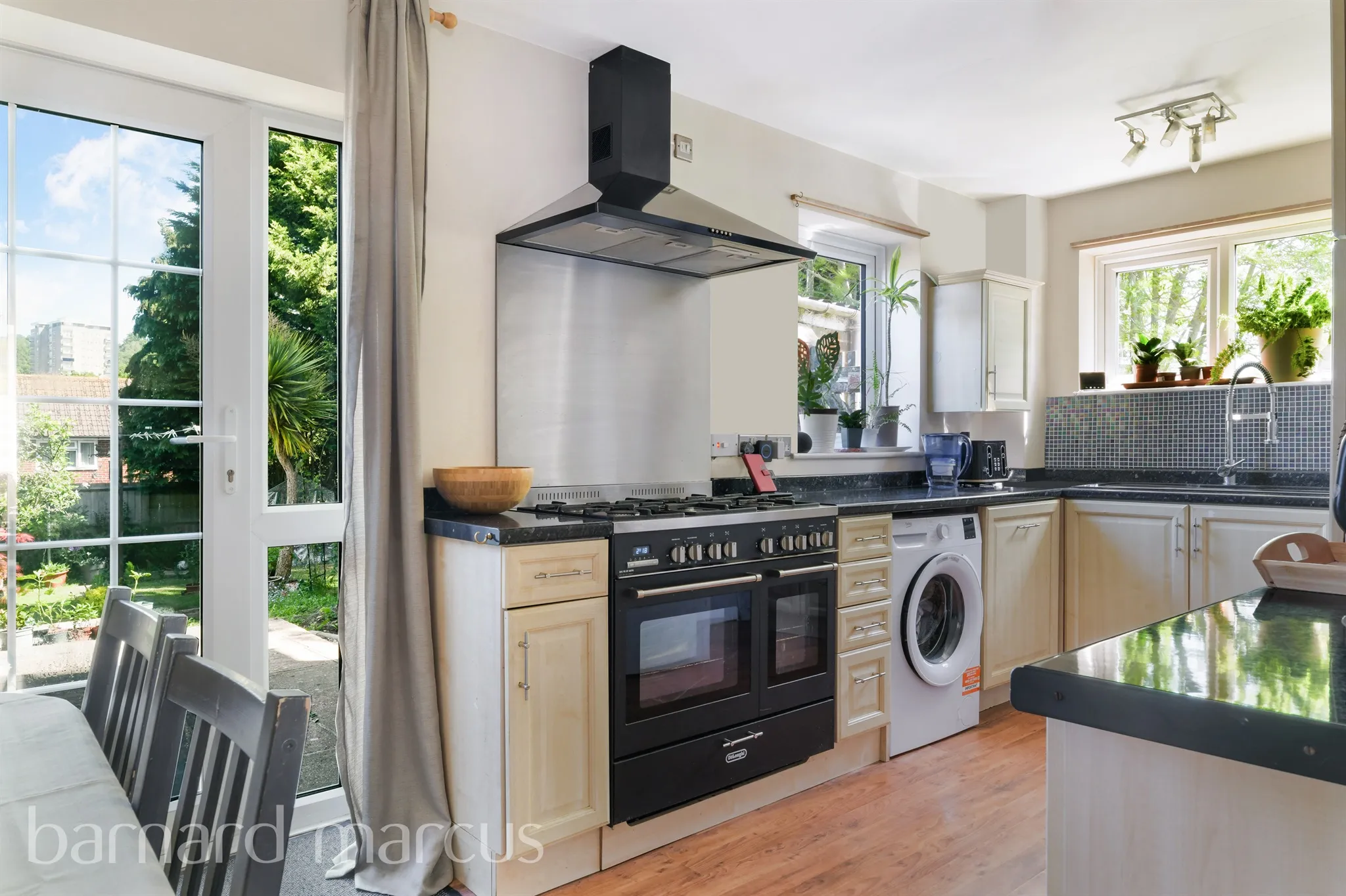 2 bed End of Terrace
