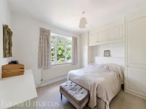4 bed Detached