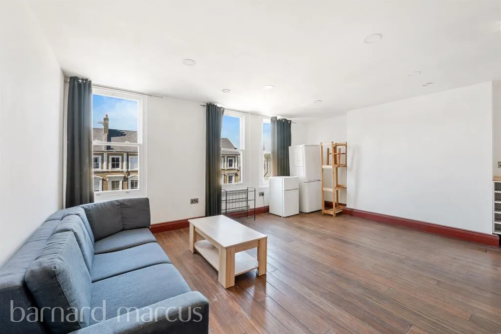 12 bed Town House