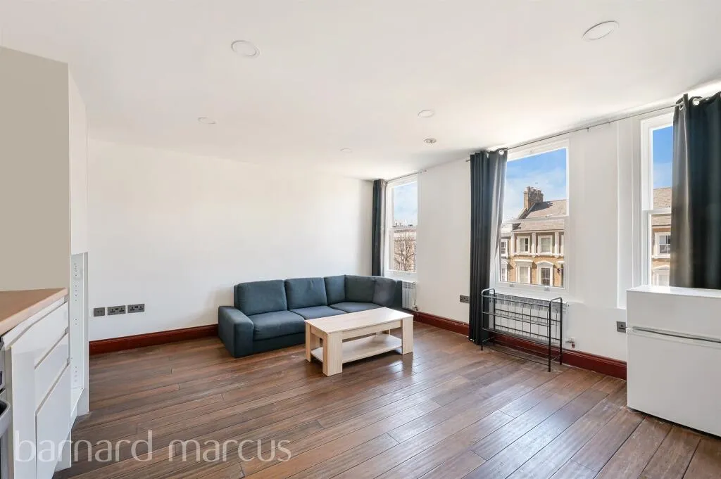 12 bed Town House