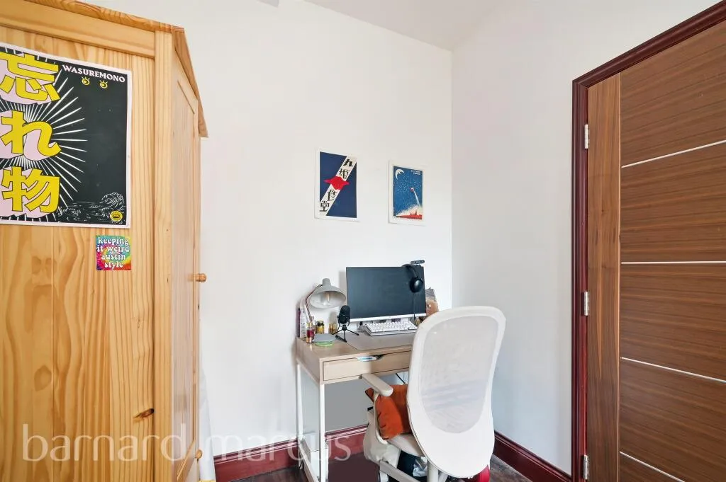 12 bed Town House