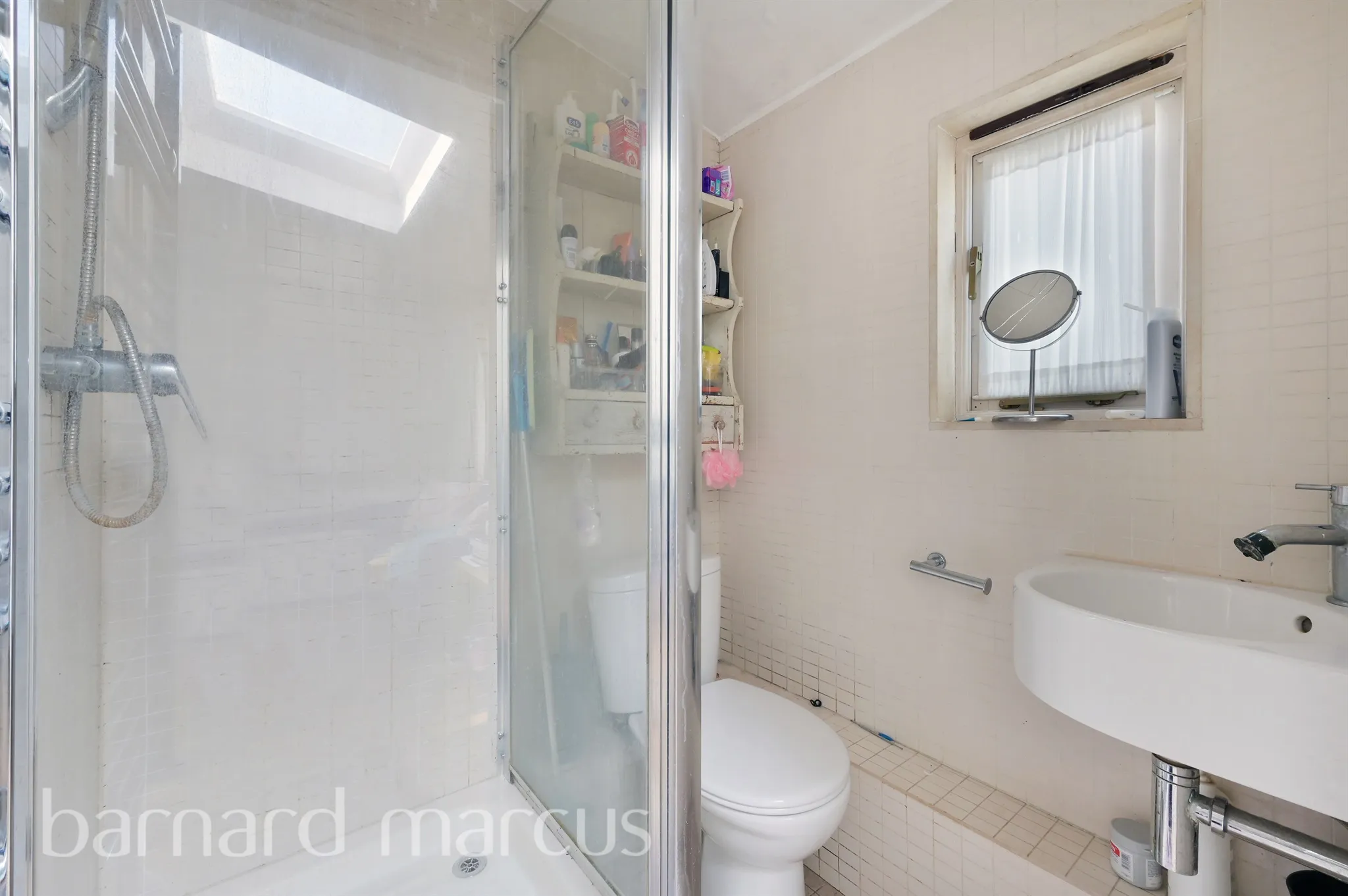 4 bed Semi-Detached