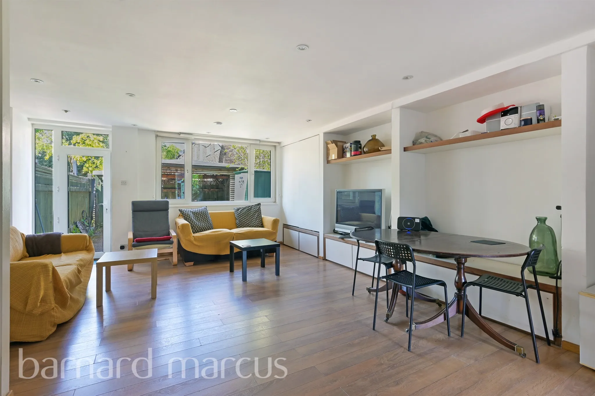 4 bed Semi-Detached