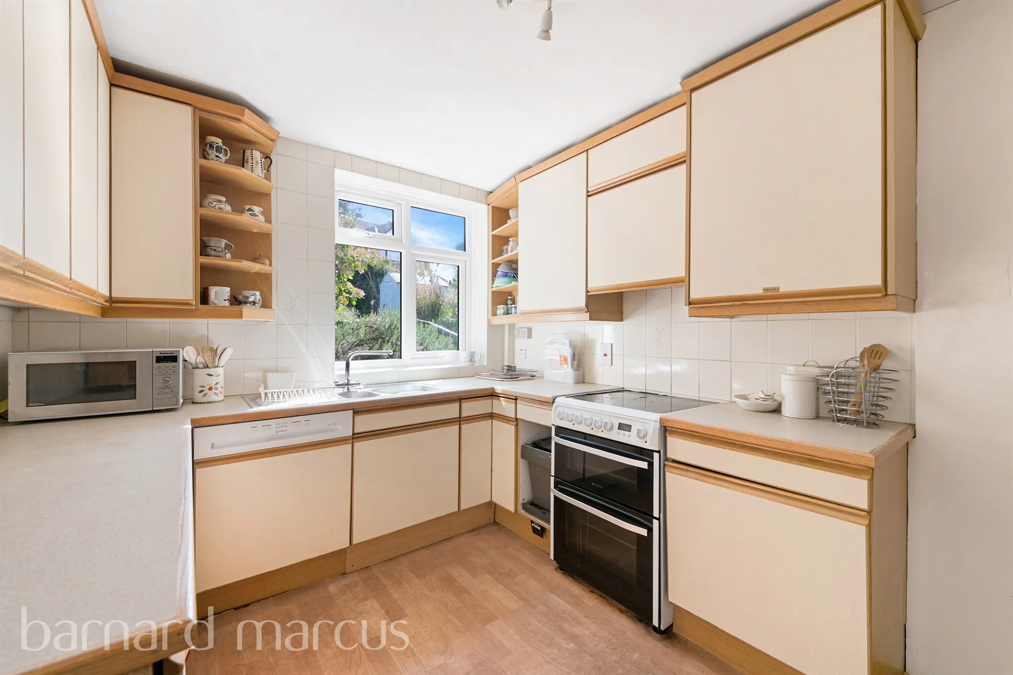 4 bed House & Land