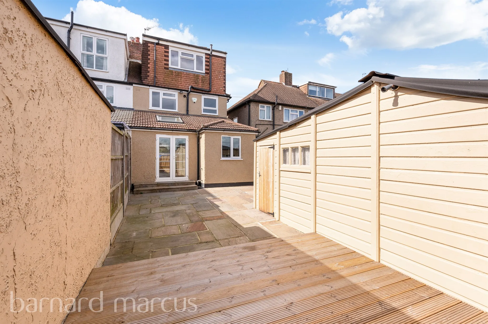 3 bed End of Terrace