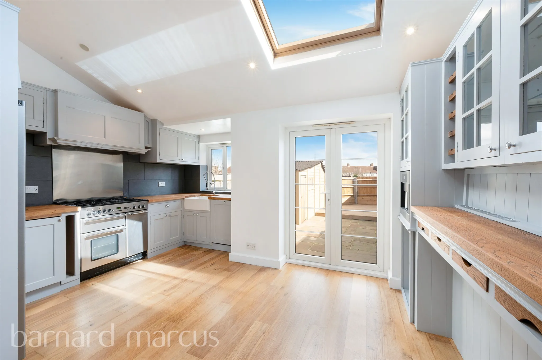 3 bed End of Terrace