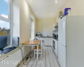 2 bed Ground Flat