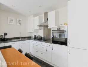 2 bed Apartment