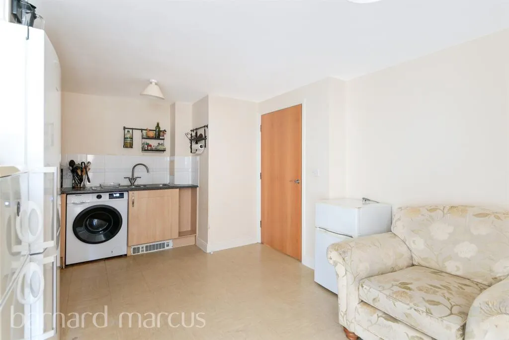 2 bed Apartment