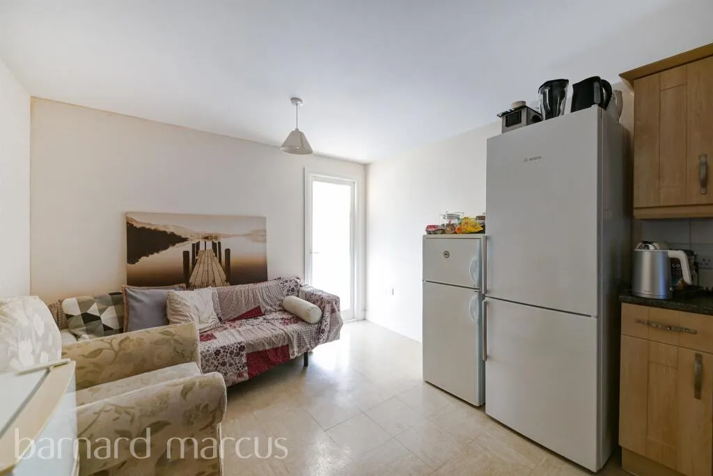 2 bed Apartment