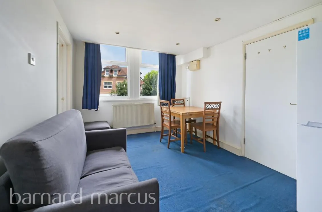 8 bed Character Property