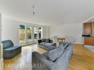 4 bed Ground Flat