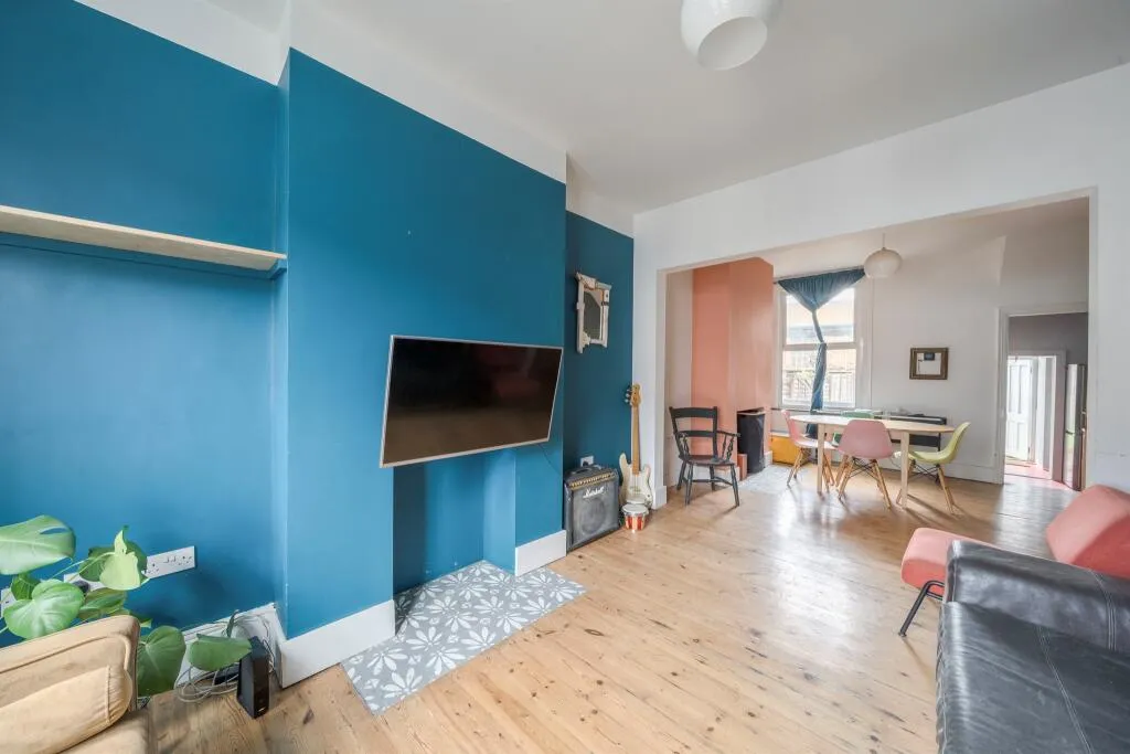 3 bed Terraced