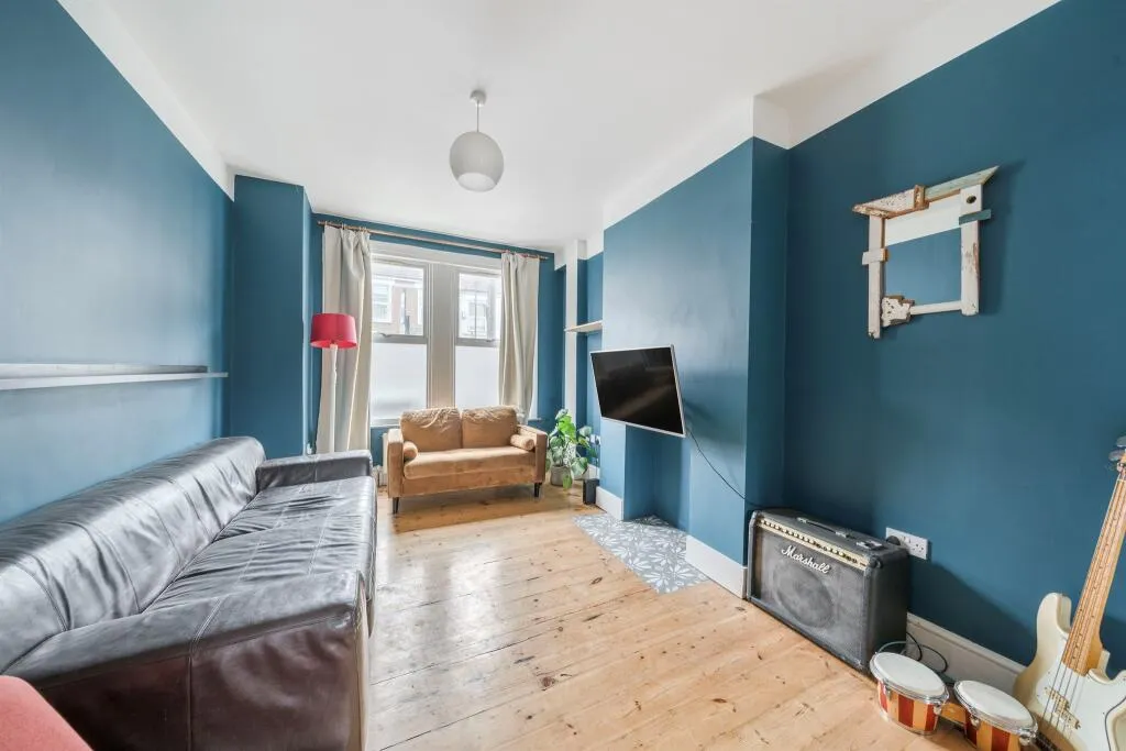 3 bed Terraced