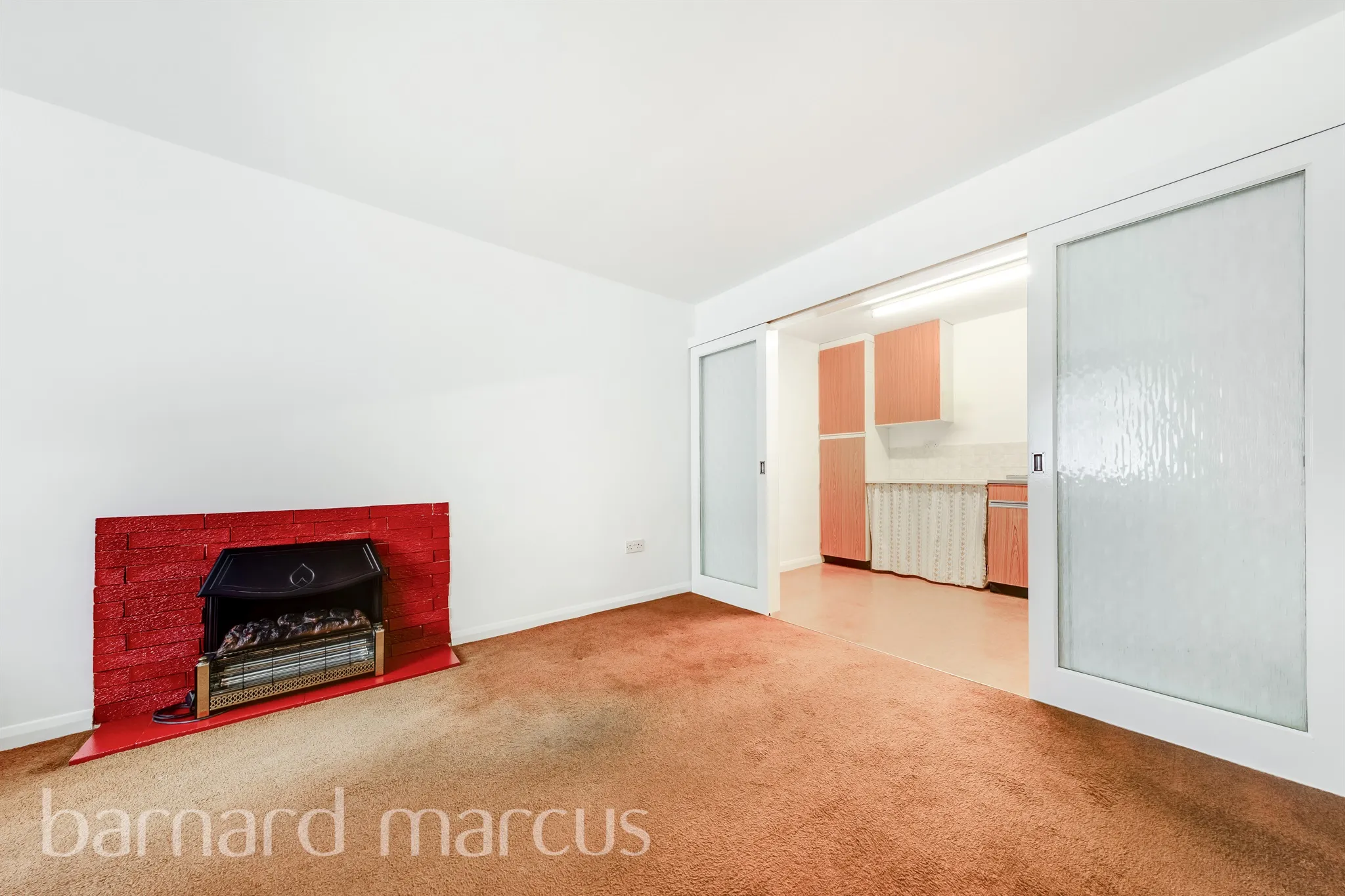 1 bed Ground Flat