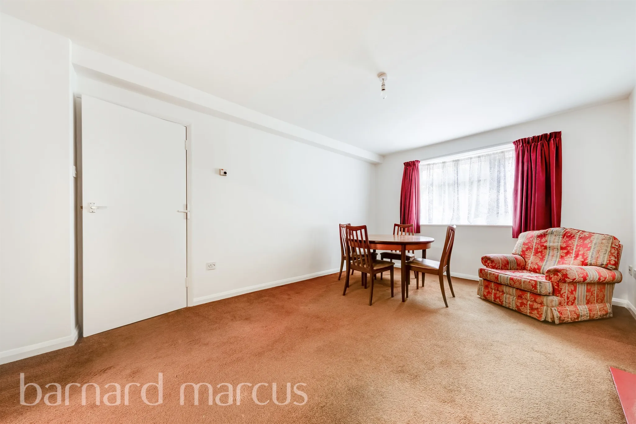 1 bed Ground Flat