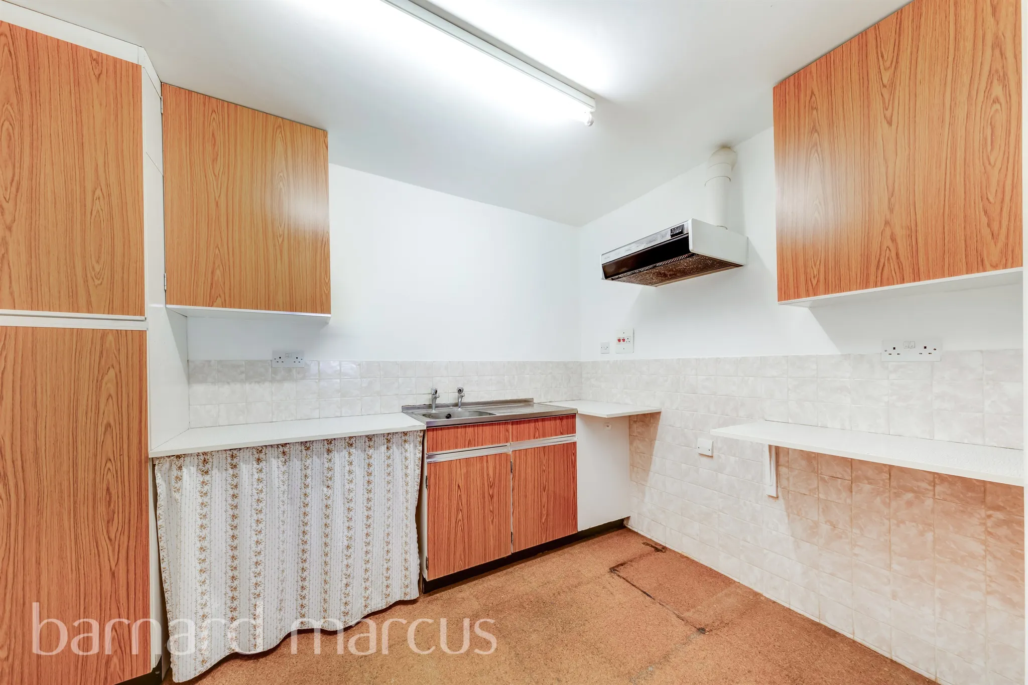 1 bed Ground Flat