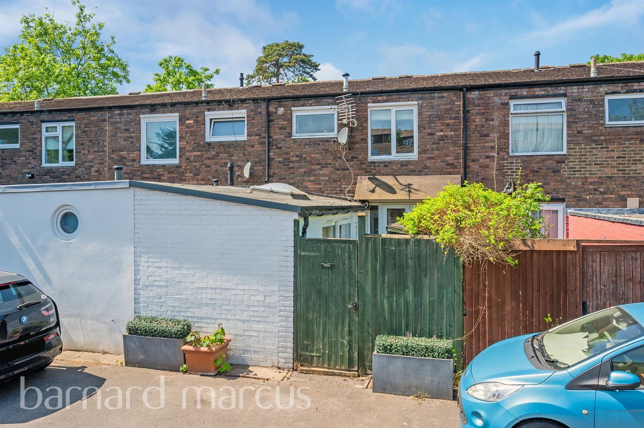 4 bed Semi-Detached