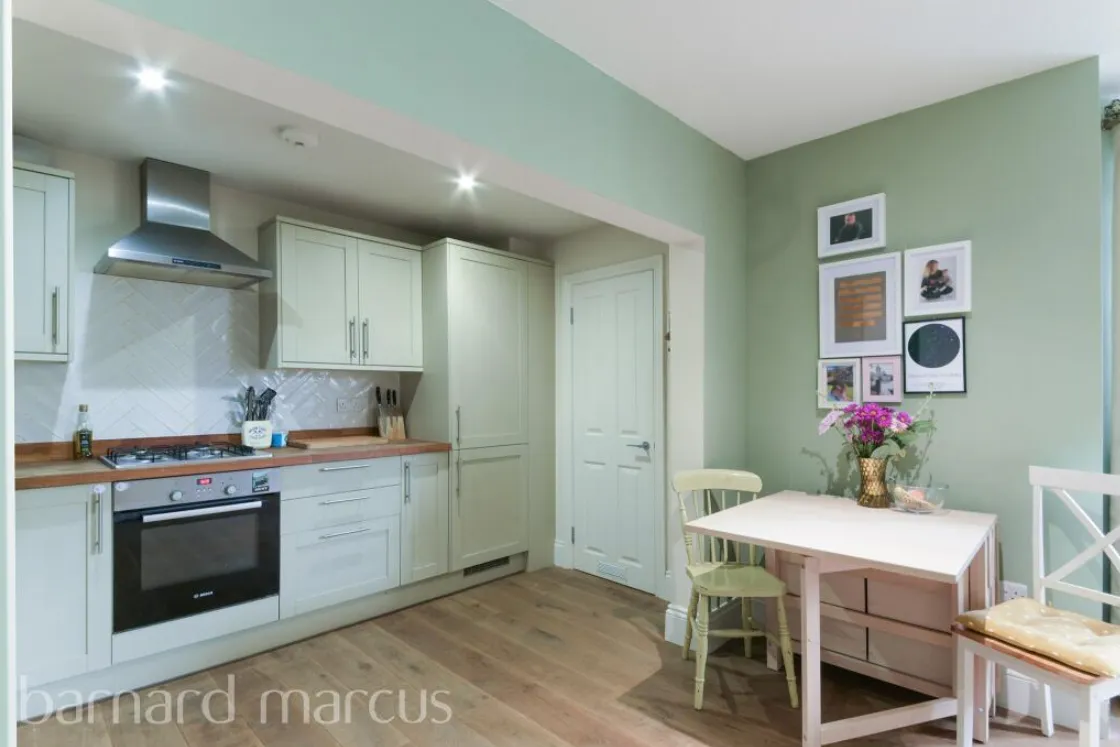 1 bed Ground Flat