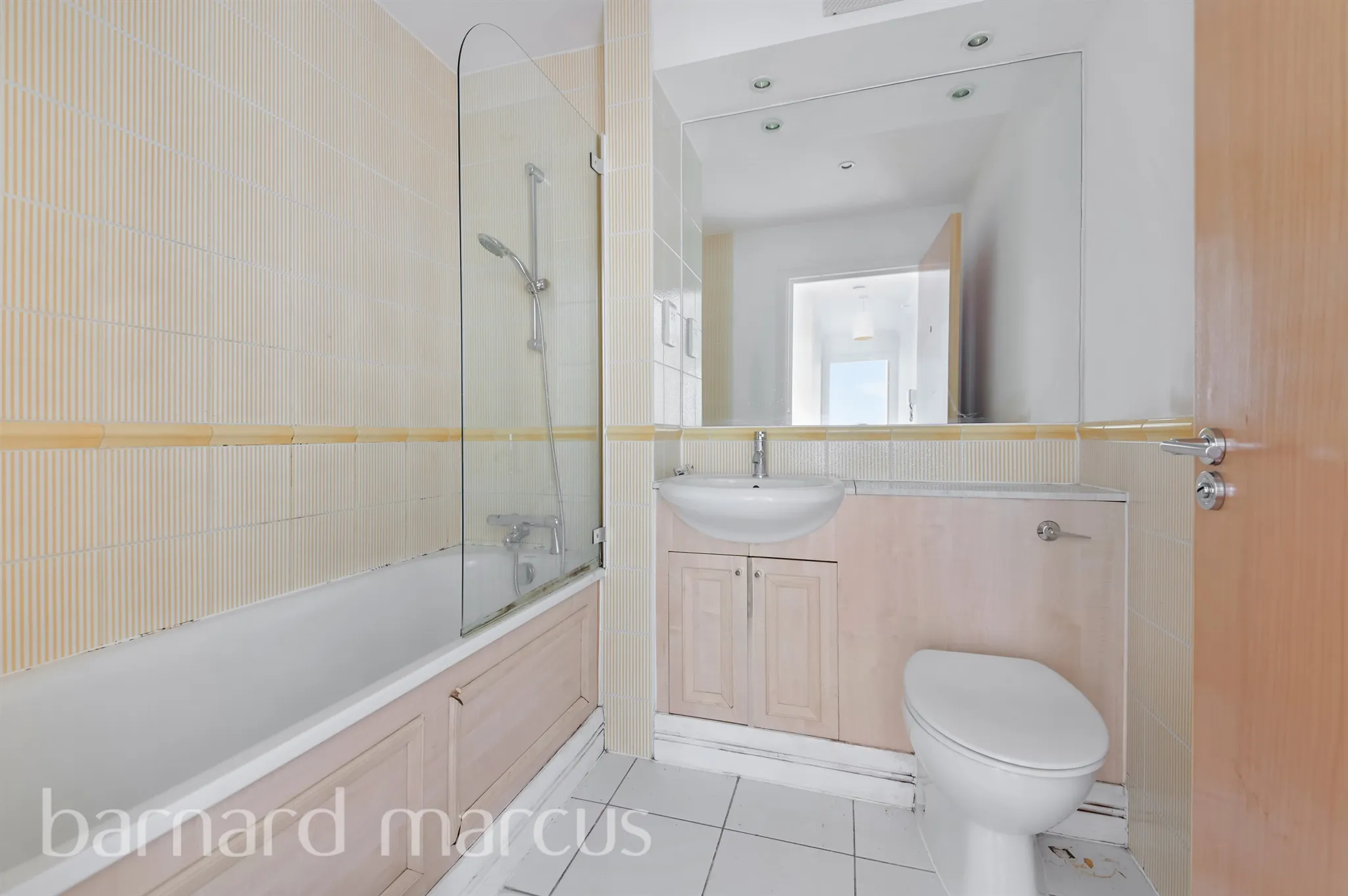 1 bed Apartment