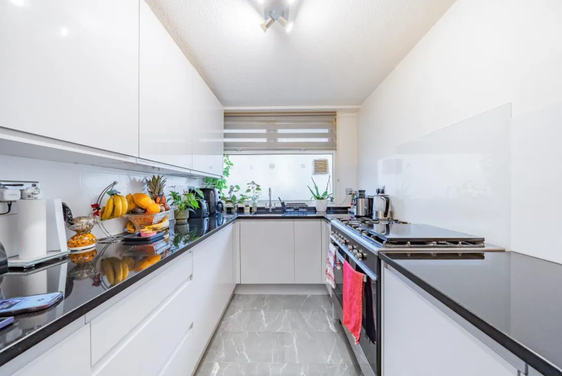 1 bed Ground Flat
