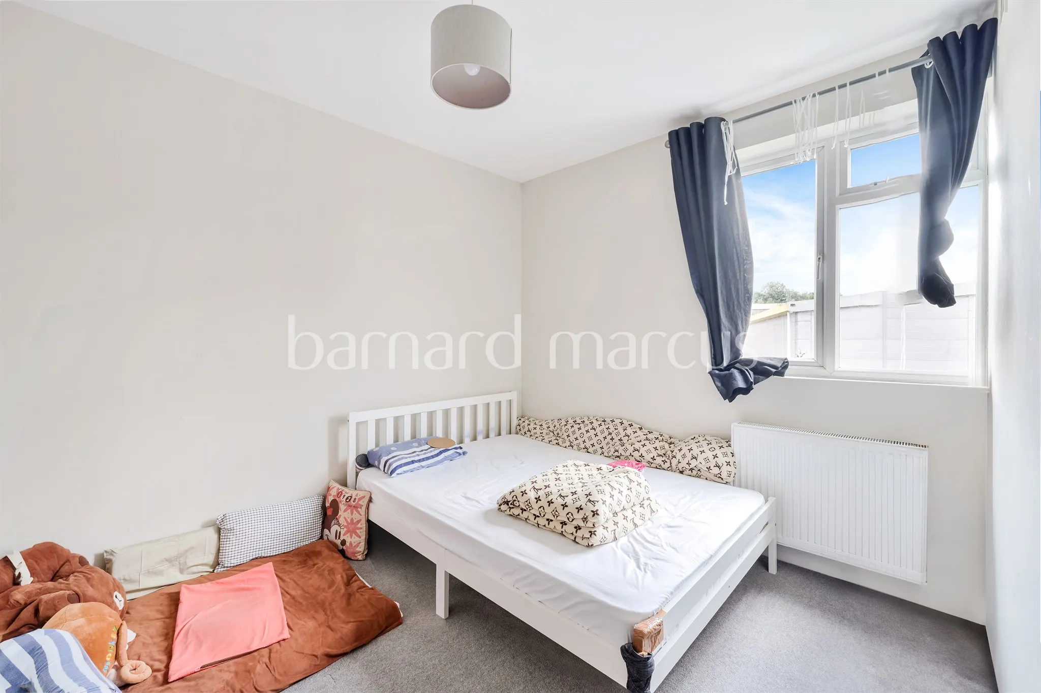 1 bed Ground Flat
