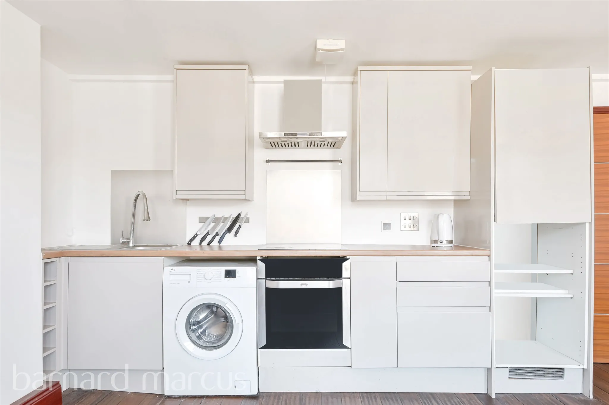 12 bed Town House