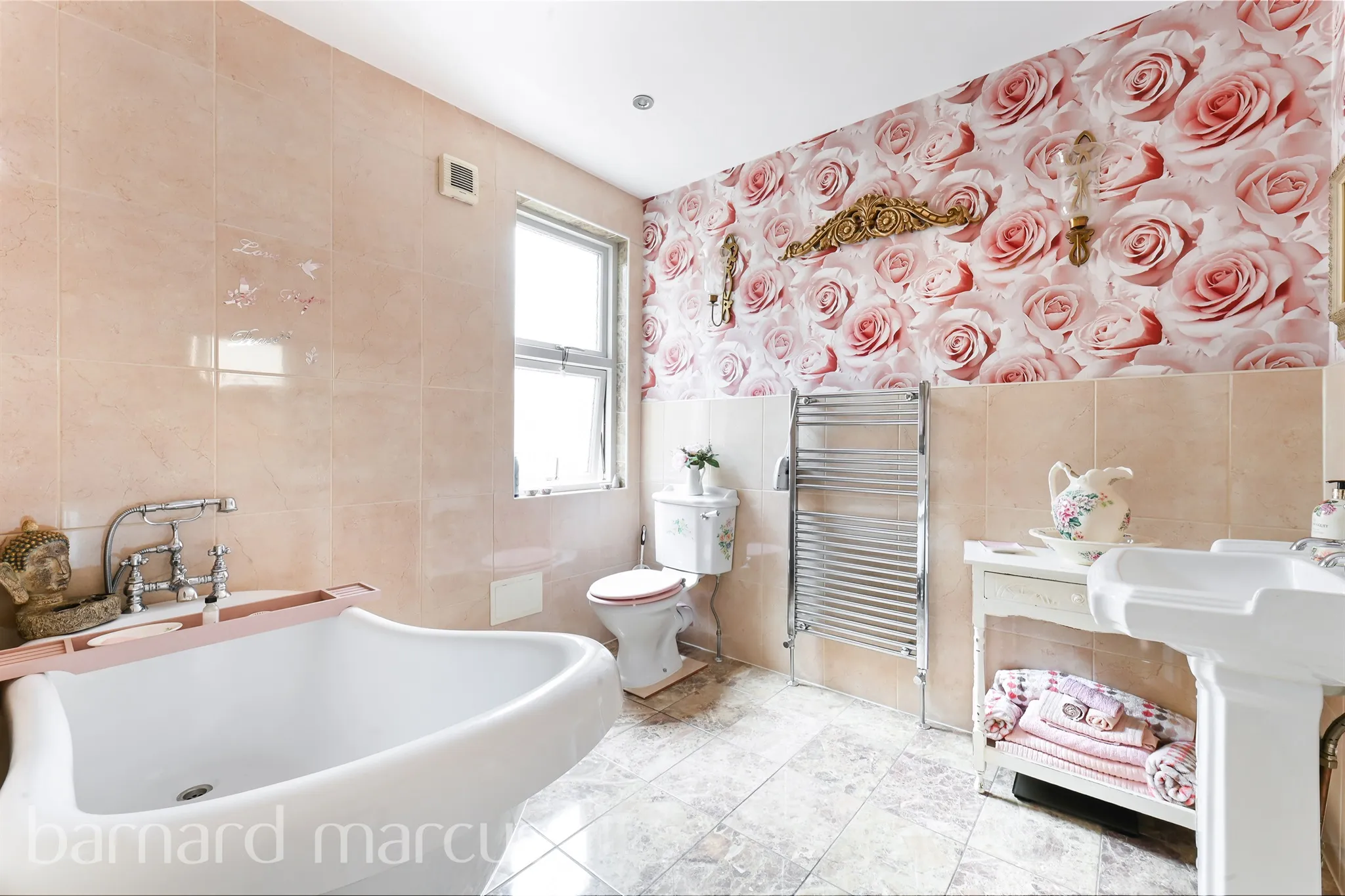 4 bed Maisonette