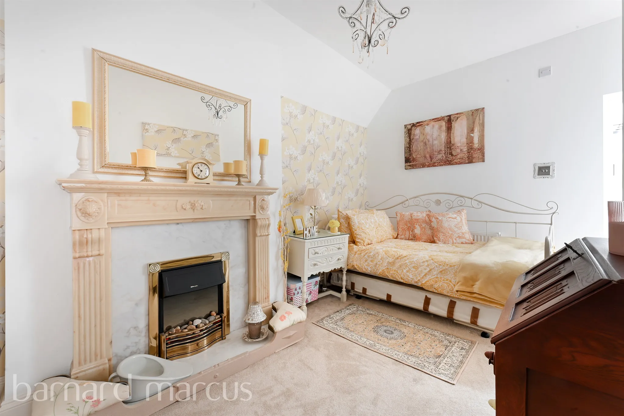 4 bed Maisonette