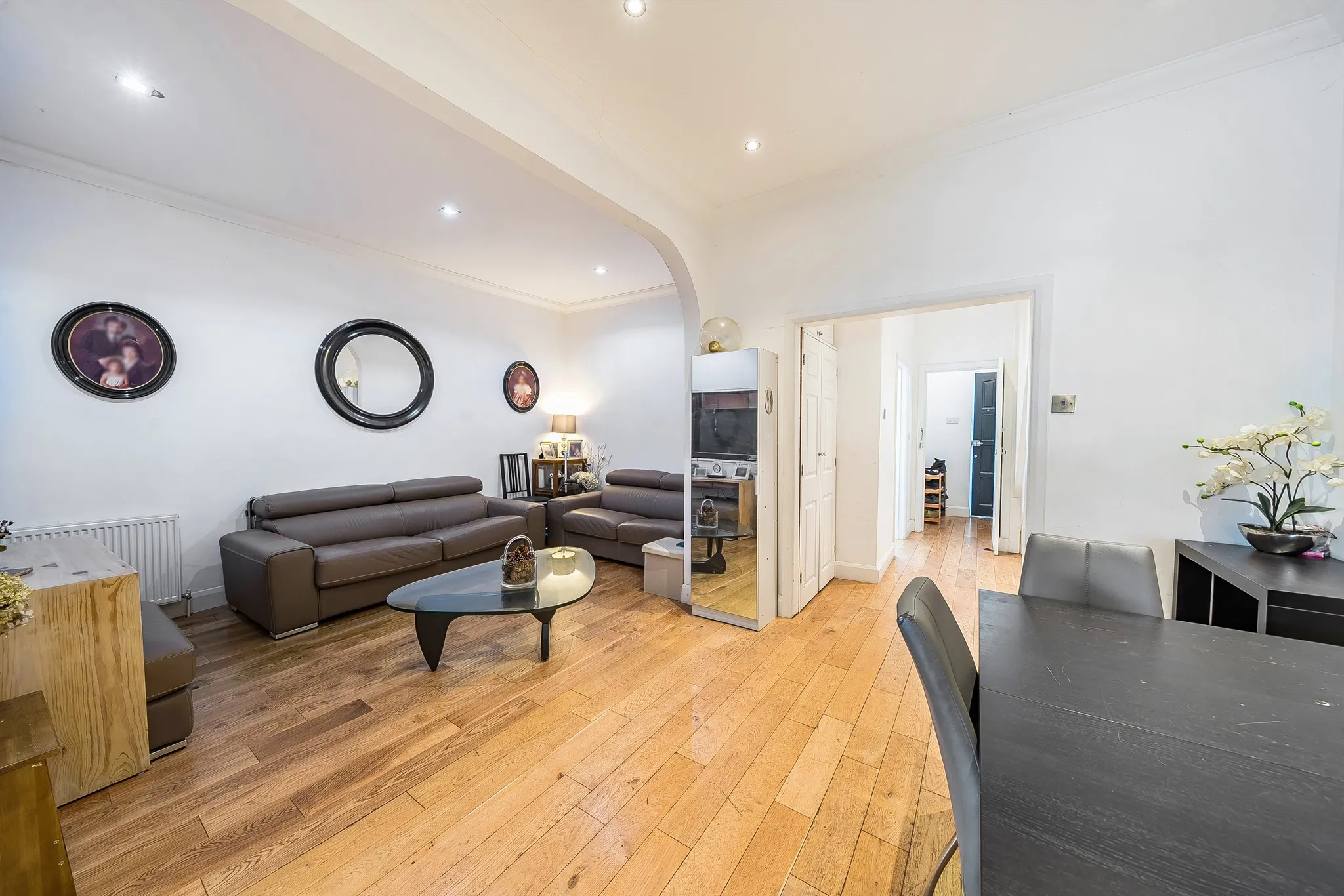 4 bed Terraced