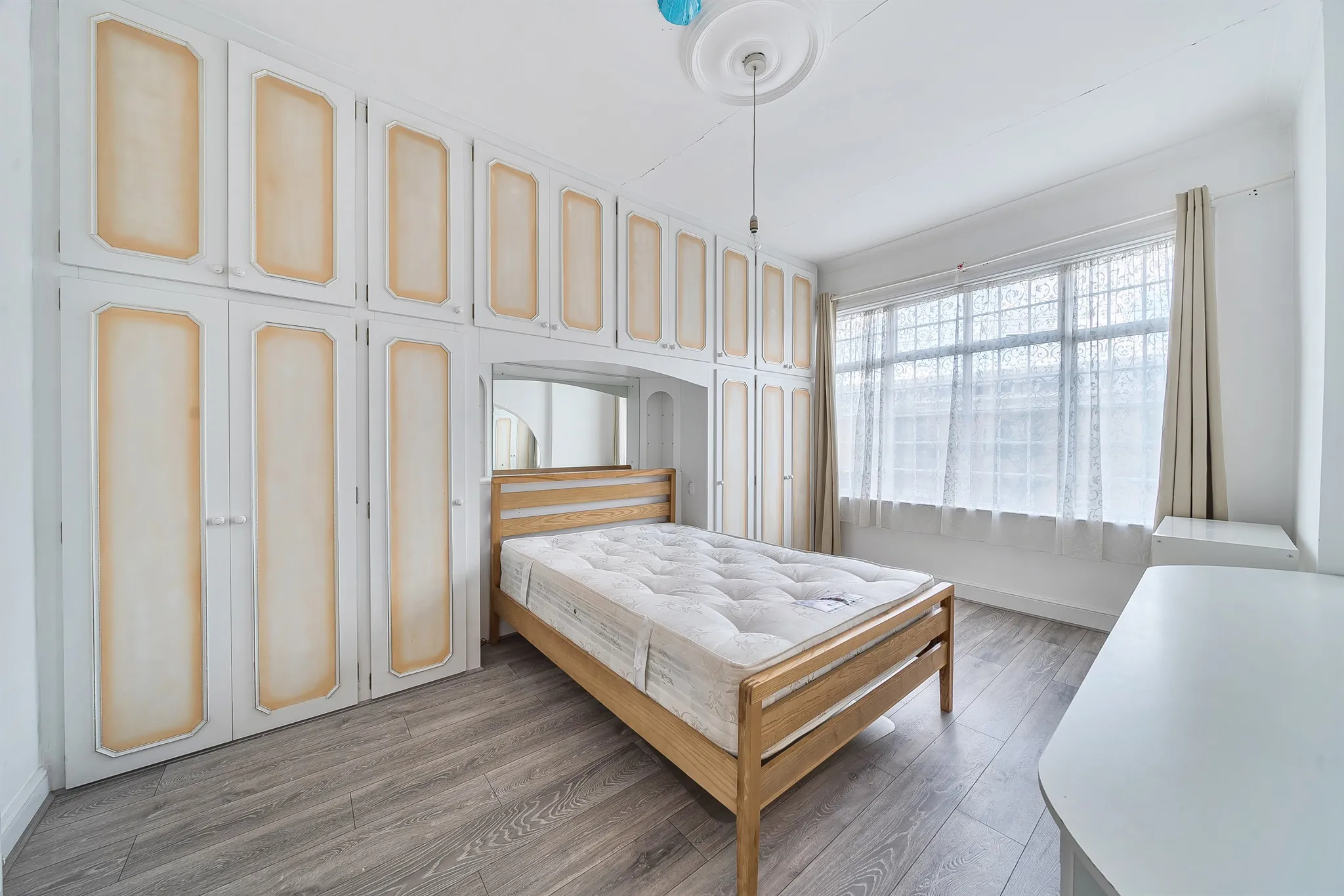 4 bed Terraced