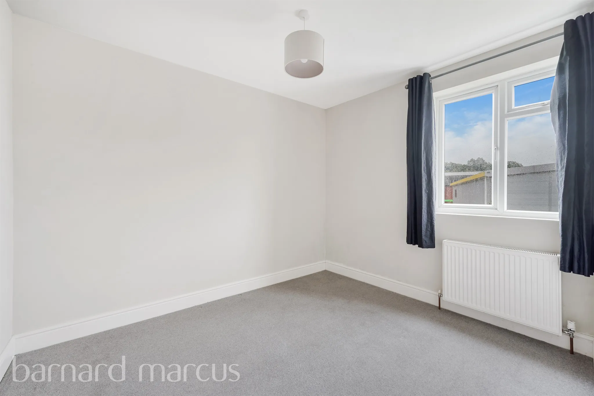 1 bed Ground Flat