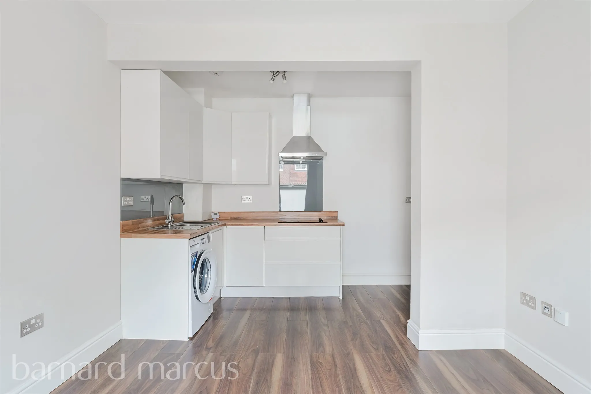 1 bed Ground Flat