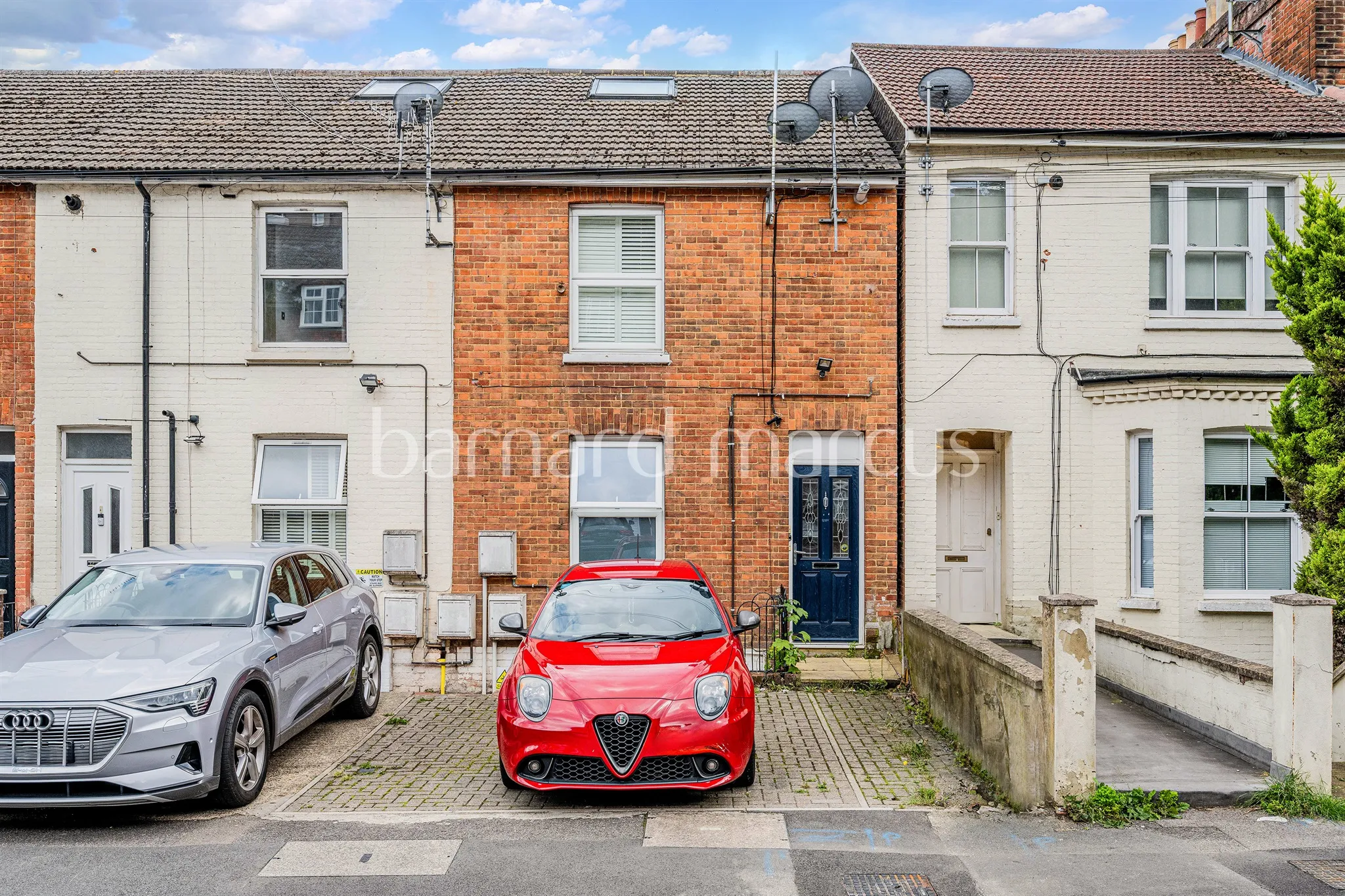 1 bed Ground Flat