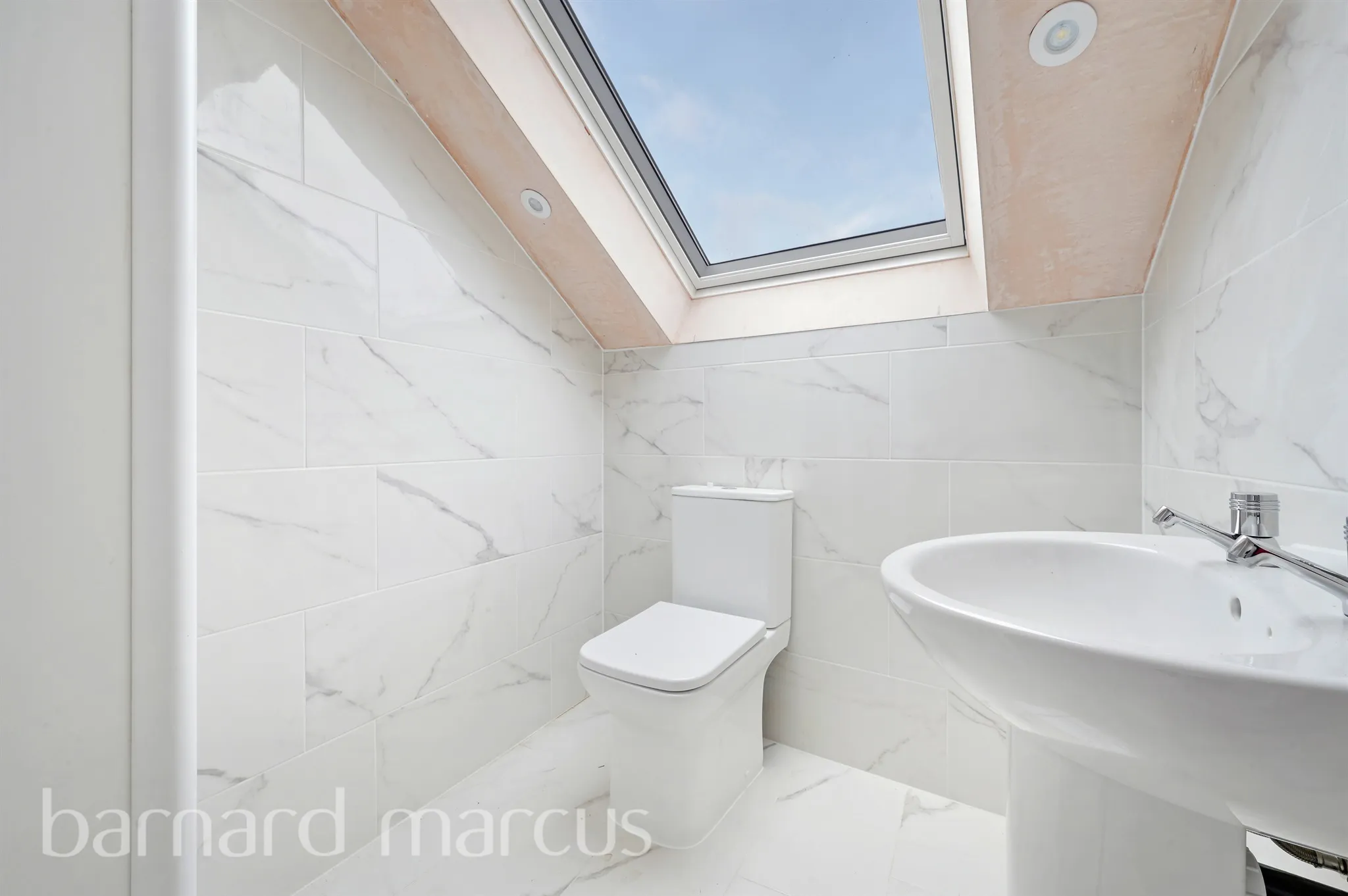 5 bed Semi-Detached