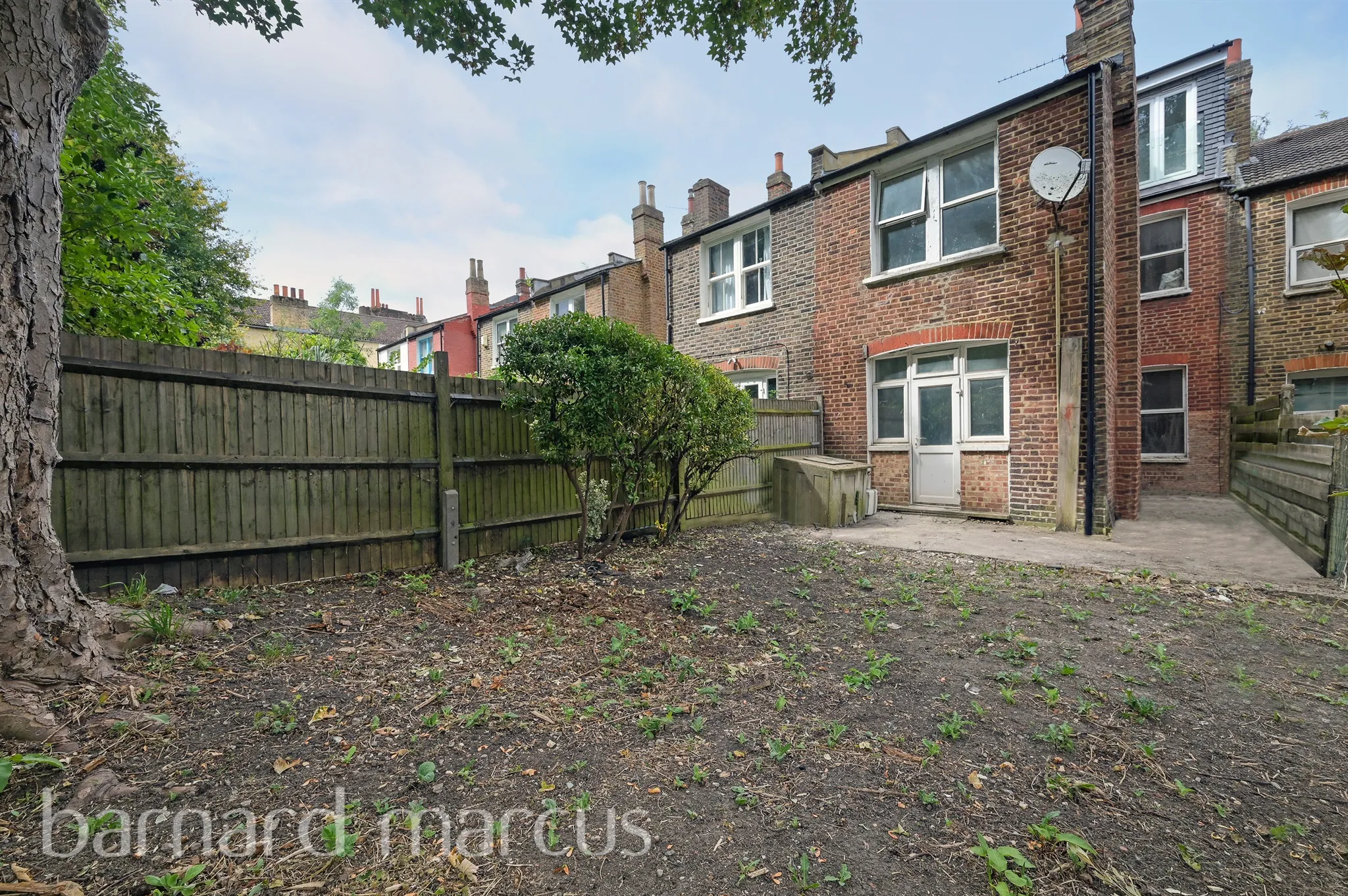 5 bed Semi-Detached