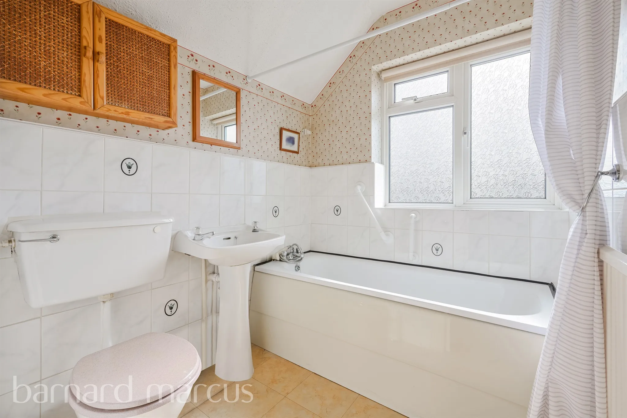 3 bed Semi-Detached