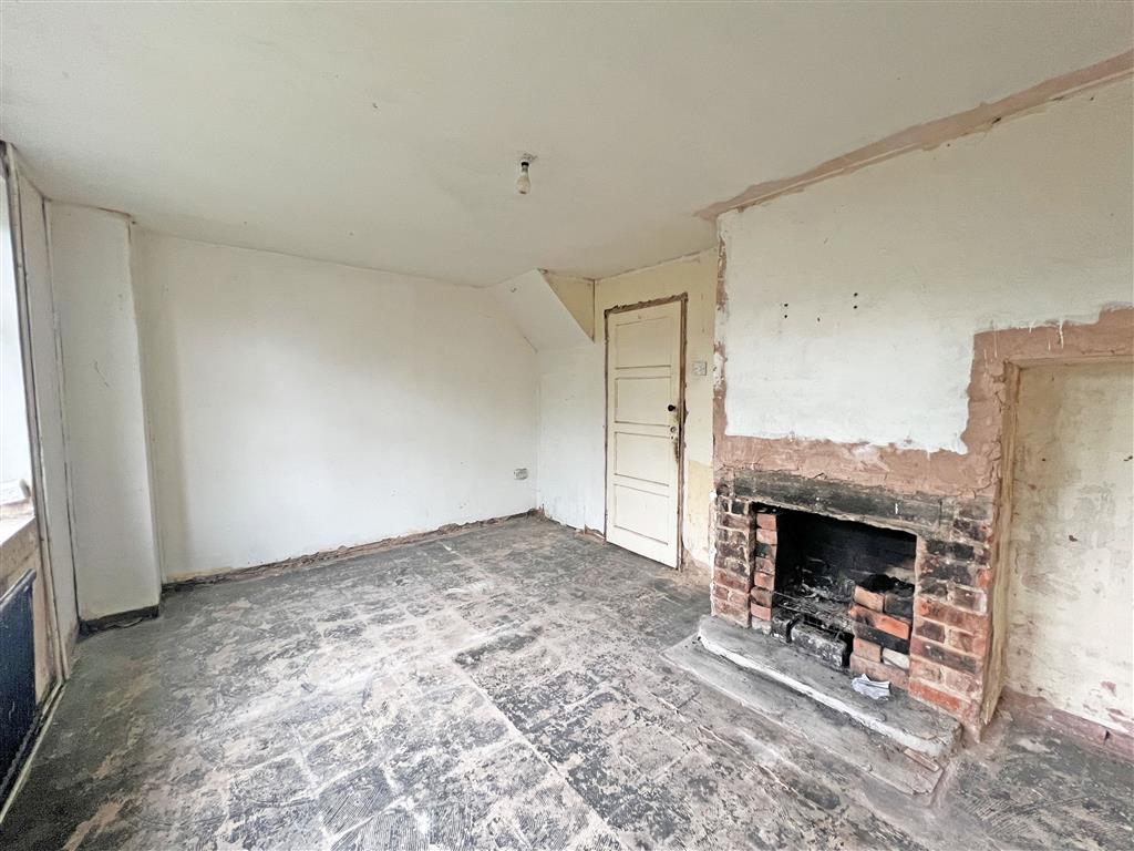 35, Houldsworth Drive, CHESTERFIELD, Derbyshire, S41 0BP