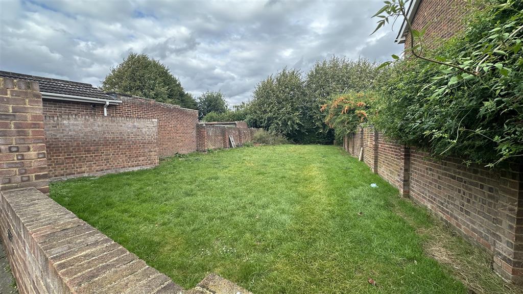 Land adj. 7, Brickcroft, BROXBOURNE, Hertfordshire, EN10 6AR