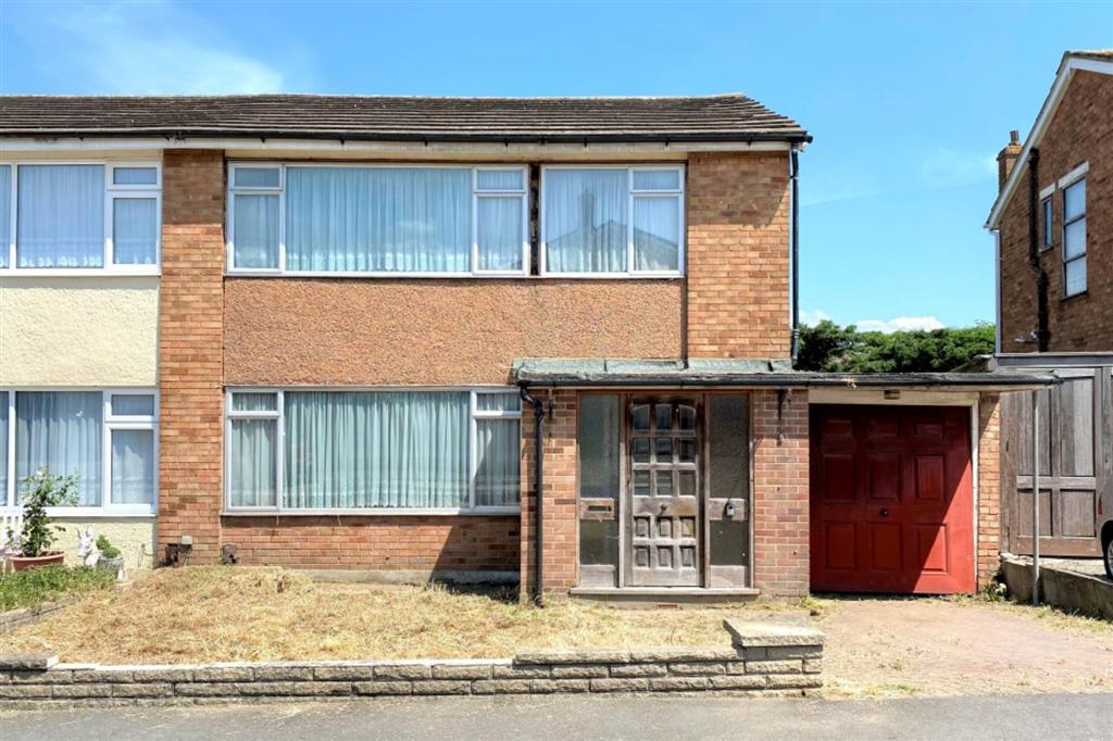 153, Dunster Crescent, HORNCHURCH, Essex, RM11 3QD